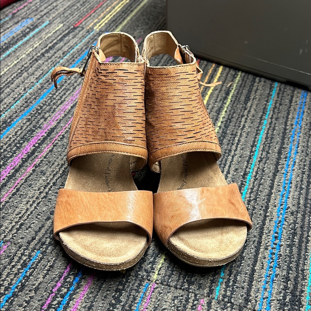 Sofft Tan Woven Sandals for Women